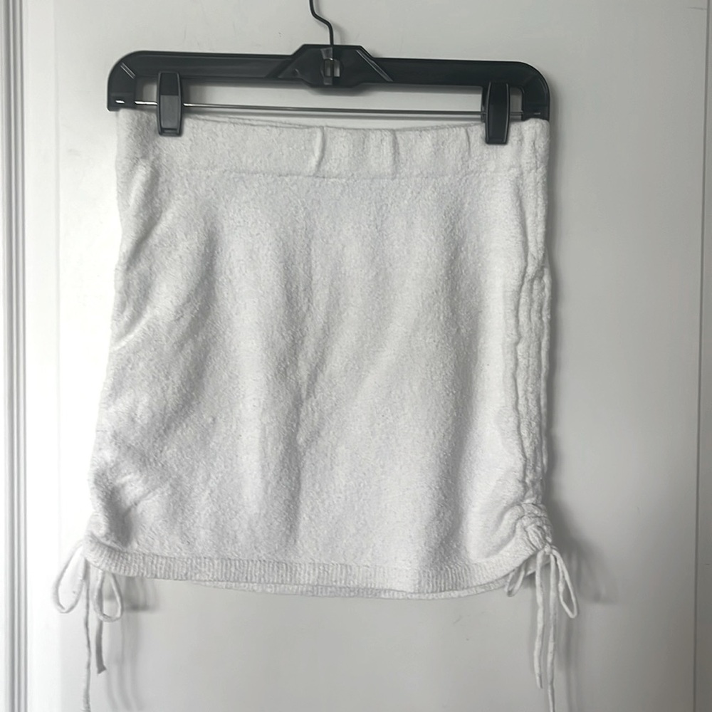 Free People Beach cute cream color cinched sides skirt over bathing suite XS